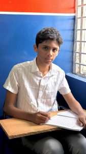 Teen student improving handwriting speed and presentation Bangalore class